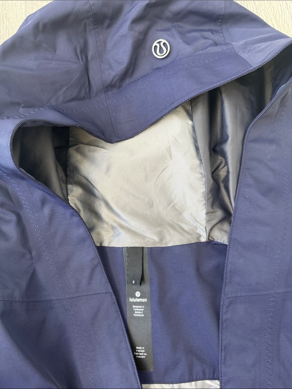 Lululemon Savasana II Waterproof Rain Jacket - Picture 10 of 11